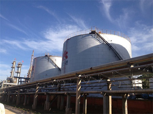 聚脲施工(图3) 油罐管道聚脲防腐施工