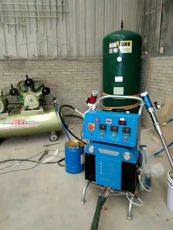 聚脲涂料喷涂机(图1) 蓝色Q5200聚脲涂料喷涂机