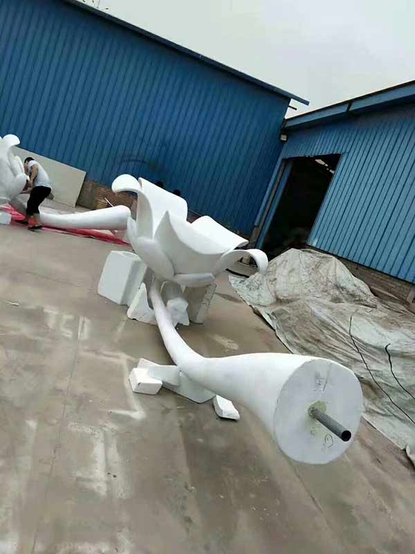 泡沫雕塑喷涂聚脲案例(图1) 泡沫雕塑喷涂聚脲案例