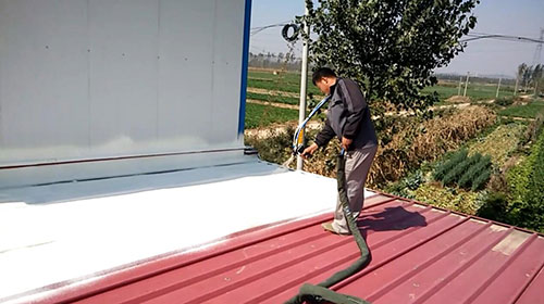 彩钢防腐防锈专用涂料 双组份聚脲(图2) 彩钢瓦防腐聚脲案例