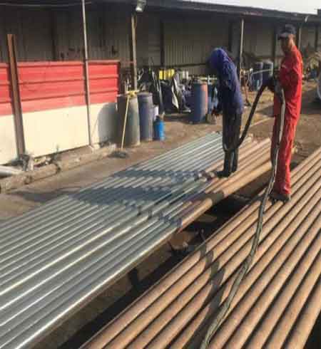 喷铸铁管内壁聚脲材料什么设备好(图1) 喷铸铁管内壁聚脲材料什么设备好