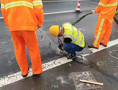 路基填充高分子聚合物灌注机(图3) 路基填充高分子聚合物灌注机(图3)